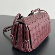 Load image into Gallery viewer, BV082 Bottega Veneta Notturno Intrecciato / HIGHEST QUALITY VERSION / 21×11×9 cm

