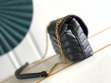 Load image into Gallery viewer, LB807 New Wave Chain Bag MM / HIGHEST QUALITY VERSION / 9.4 x 5.5 x 3.5 inches
