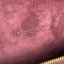 Load image into Gallery viewer, BV082 Bottega Veneta Notturno Intrecciato / HIGHEST QUALITY VERSION / 21×11×9 cm

