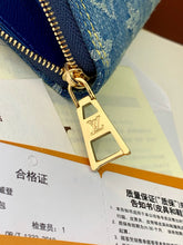 Load image into Gallery viewer, LB927 Zippy Coin Purse /  4.3 x 3.3 x 0.8 inches / HIGHEST QUALITY VERSION
