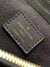 Load image into Gallery viewer, LB807 New Wave Chain Bag MM / HIGHEST QUALITY VERSION / 9.4 x 5.5 x 3.5 inches
