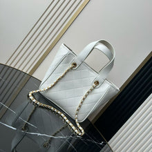 Load image into Gallery viewer, CC1480 Chanel 26B Metiers d’Art / HIGHEST QUALITY VERSION / 20.5×21×15 cm

