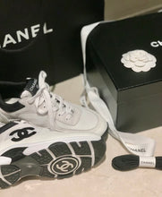 Load image into Gallery viewer, SE1369 CC Sneakers / Size4-11
