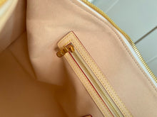 Load image into Gallery viewer, LB1189 LV x TM Keepall Bandoulière 45 / 17.7 x 10.6 x 7.9 inches / HIGHEST QUALITY VERSION
