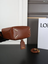 Load image into Gallery viewer, LWE055 LOEWE Puzzle Featherlight Geometric Bag / M 24×15 cm | S 17×11 cm

