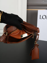 Load image into Gallery viewer, LWE055 LOEWE Puzzle Featherlight Geometric Bag / M 24×15 cm | S 17×11 cm
