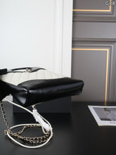 Load image into Gallery viewer, CC1484 Chanel 26P Classic Quilted Chain Bag / M 23×19 cm | S 20×14 cm
