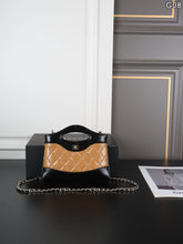 Load image into Gallery viewer, CC1485 Chanel 26P Classic Quilted Chain Bag / M 23×19 cm | S 20×14 cm
