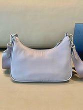 Load image into Gallery viewer, PD272 Prada Re-Edition 2005 Re-Nylon bag / 7.1x8.6x2.3inch
