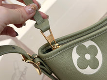 Load image into Gallery viewer, LB890 CarryAll PM / 11.6 x 9.4 x 4.7 inches
