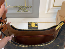 Load image into Gallery viewer, CL143 Small Hobo Bag / 9x5.1x2inch
