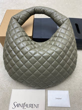 Load image into Gallery viewer, YSK438 ICARE Hobo in Quilted Nappa / 11.8–18.5" x 12" x 0.8–4.7" / HIGHEST QUALITY VERSION
