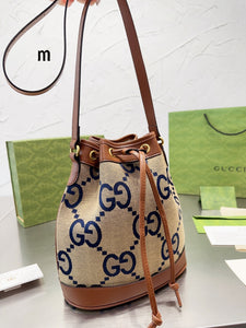 GC567 Jumboo GG Bucket Bag / 9.4x10.2x5.1inch