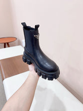 Load image into Gallery viewer, SE1514 PRADA Monolith Brushed Leather Chelsea Boots / Size5-10
