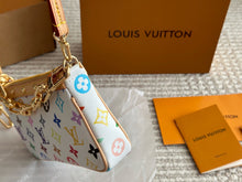 Load image into Gallery viewer, LB1190 LV x TM Pochette Accessoires / 8.7 x 5.1 x 1.6 inches
