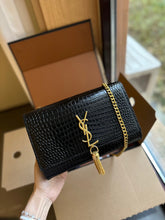 Load image into Gallery viewer, YSK292 Kate Medium Chain Bag with Tassel / 9.4 x 5.7 x 2.1 INCHES
