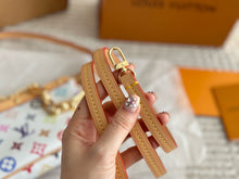 Load image into Gallery viewer, LB1190 LV x TM Pochette Accessoires / 8.7 x 5.1 x 1.6 inches
