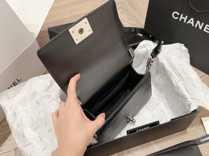 CC894 Small BOY CC Handbag / 4.7 × 8 × 3.3 in