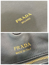 Load image into Gallery viewer, PD409 Prada Oversized Tote / HIGHEST QUALITY VERSION / 45.5×43×11 cm
