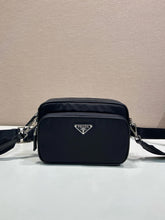 Load image into Gallery viewer, PD410 Prada Re-Nylon &amp; Saffiano / HIGHEST QUALITY VERSION / 20×13.5×7 cm
