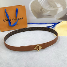 Load image into Gallery viewer, BL247 LV Flowergram 30mm Reversible Belt
