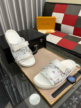 Load image into Gallery viewer, MSE085 LB Sandals / Size7-12
