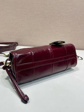 Load image into Gallery viewer, PD414 Prada Softlux Oil-Waxed Leather Mini / HIGHEST QUALITY VERSION / 23.5×12×9 cm
