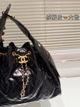 Load image into Gallery viewer, CC1133 CHANEL 25 Small Handbag / 11.8 x 10.2 x 5.5in
