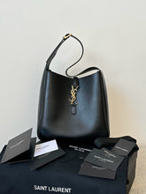 Load image into Gallery viewer, YSK399 le 5 à 7 Supple Small/Large in Grained Leather / HIGHEST QUALITY VERSION
