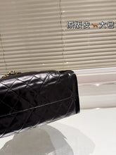 Load image into Gallery viewer, CC1133 CHANEL 25 Small Handbag / 11.8 x 10.2 x 5.5in
