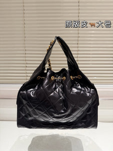 CC1133 CHANEL 25 Small Handbag / 11.8 x 10.2 x 5.5in