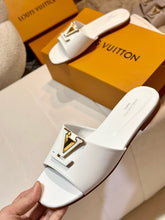 Load image into Gallery viewer, SE1368 LB Slippers / Size5-11
