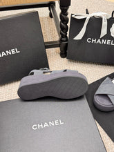 Load image into Gallery viewer, SE1364 CC Sandals /  Size5-10
