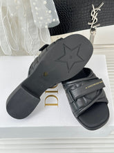 Load image into Gallery viewer, SE1172 Dio(r)evolution Slide / Size5-9
