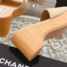 Load image into Gallery viewer, SE1365 CC Slide Sandals / Size4-10
