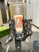 Load image into Gallery viewer, SE1245 GC Women&#39;s Ankle Boot / Size5-11
