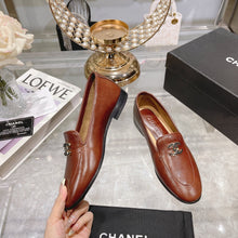 Load image into Gallery viewer, SE1251 Moccasins / Size5-10
