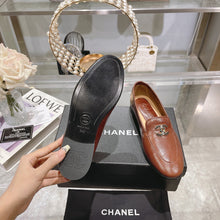 Load image into Gallery viewer, SE1249 Moccasins / Size5-10
