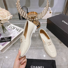 Load image into Gallery viewer, SE1251 Moccasins / Size5-10
