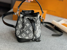 Load image into Gallery viewer, LB931 Nano Noé / 5.1 x 6.3 x 3.9 inches
