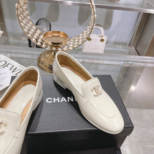 Load image into Gallery viewer, SE1250 Moccasins / Size5-10
