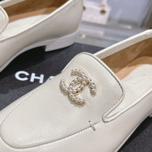 Load image into Gallery viewer, SE1250 Moccasins / Size5-10
