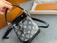 Load image into Gallery viewer, LB931 Nano Noé / 5.1 x 6.3 x 3.9 inches
