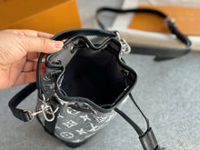 Load image into Gallery viewer, LB931 Nano Noé / 5.1 x 6.3 x 3.9 inches
