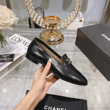 Load image into Gallery viewer, SE1251 Moccasins / Size5-10
