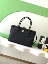 Load image into Gallery viewer, CC1490 Chanel Cerf Medium Tote / HIGHEST QUALITY VERSION / 24×36×14cm
