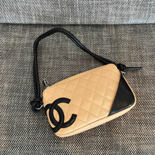Load image into Gallery viewer, CC1491 Chanel Vintage Cambon Bag / HIGHEST QUALITY VERSION / 21×13×3cm
