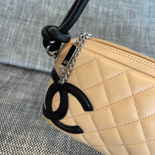 Load image into Gallery viewer, CC1491 Chanel Vintage Cambon Bag / HIGHEST QUALITY VERSION / 21×13×3cm
