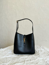 Load image into Gallery viewer, YSK399 le 5 à 7 Supple Small/Large in Grained Leather / HIGHEST QUALITY VERSION
