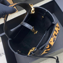Load image into Gallery viewer, YSK474 Saint Laurent Bea Small Tote / HIGHEST QUALITY VERSION / 18×15×13cm
